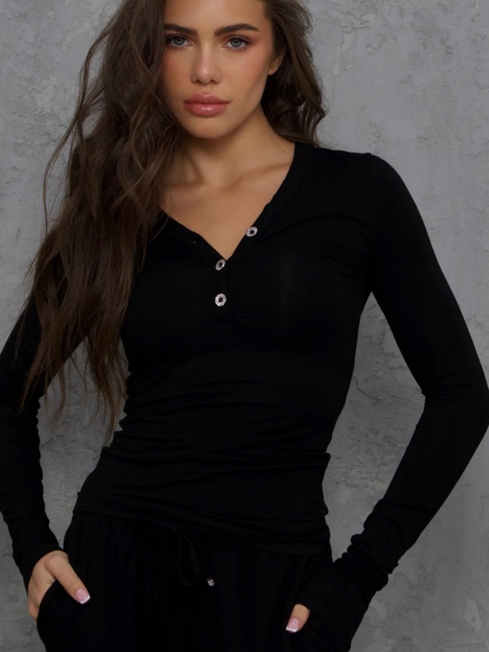 Someone’s Mom Lux Lounge Sparkle Button Top Long Sleeve-L